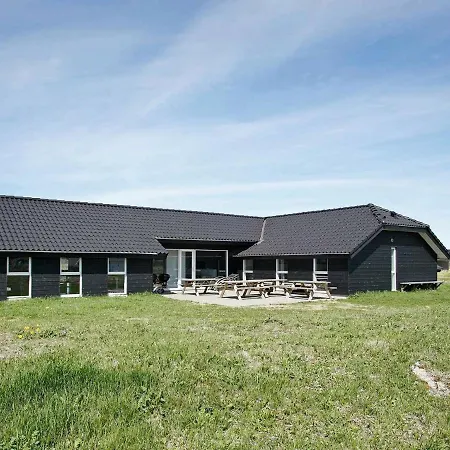 Ten-bedroom In *