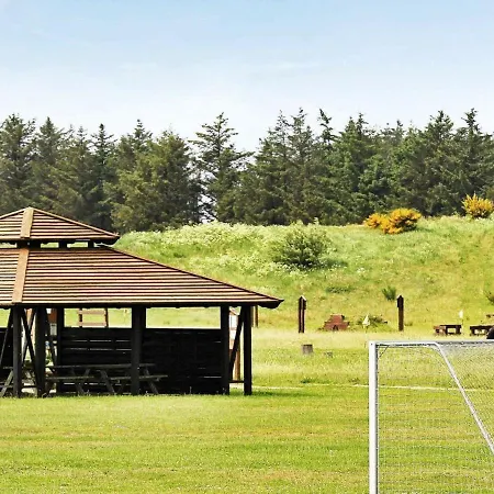 Ten-bedroom In Casa de Férias Brovst