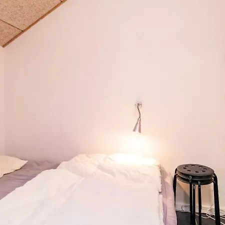 Ten-bedroom In Vakantiehuis Brovst